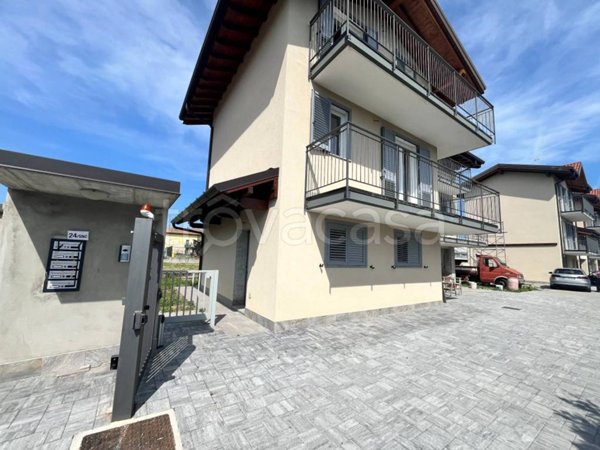 casa indipendente in vendita a Besnate