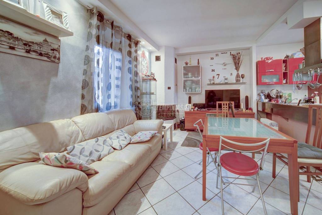 appartamento in vendita a Besnate