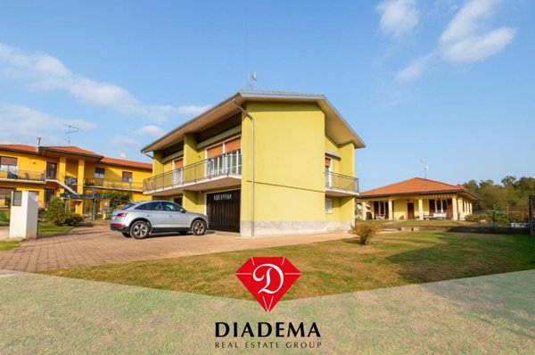 casa indipendente in vendita a Besnate