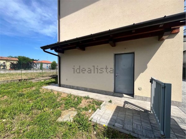 casa indipendente in vendita a Besnate