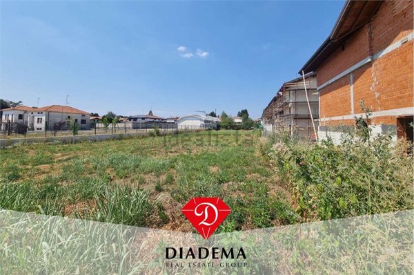 terreno edificabile in vendita a Besnate