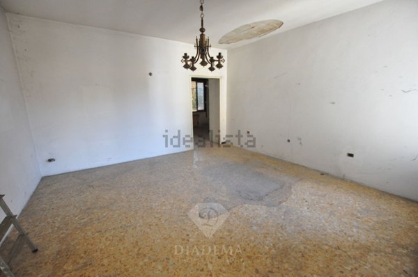 casa indipendente in vendita a Besnate