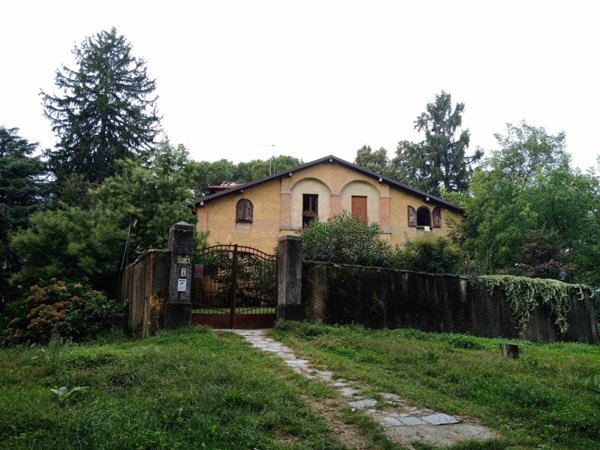 casa indipendente in vendita a Besnate