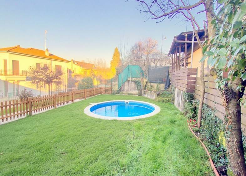 appartamento in vendita a Besnate