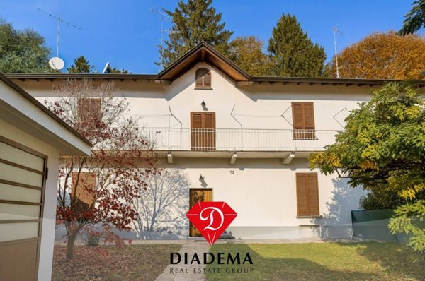 casa indipendente in vendita a Besnate