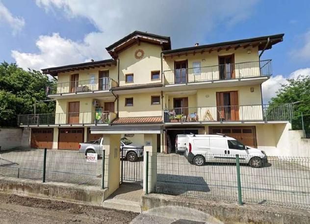 casa indipendente in vendita a Besnate