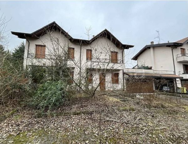 casa indipendente in vendita a Besnate