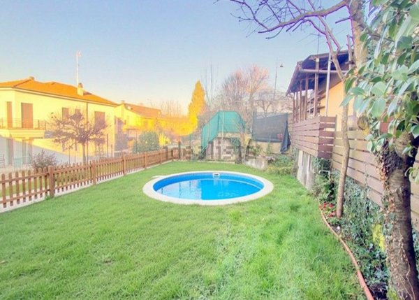 appartamento in vendita a Besnate