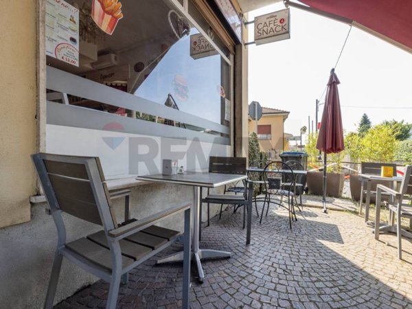 negozio in vendita a Besnate