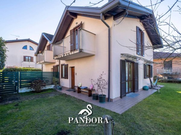 casa indipendente in vendita a Besnate