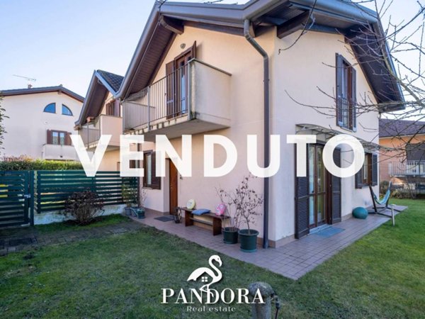 casa indipendente in vendita a Besnate