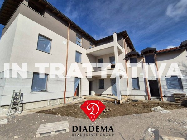 appartamento in vendita a Besnate in zona Centenate