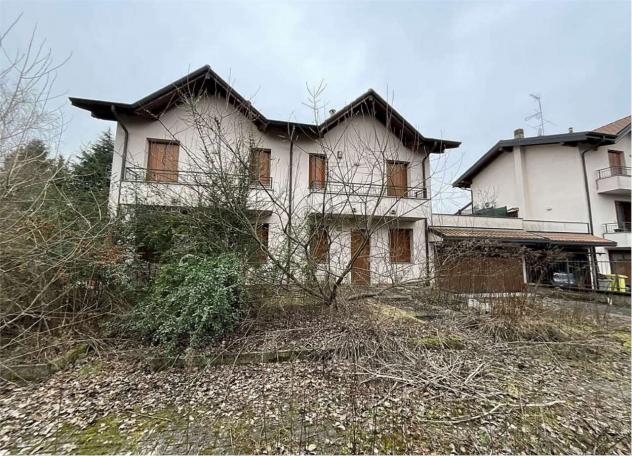 casa indipendente in vendita a Besnate