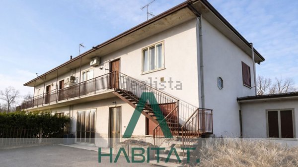 appartamento in vendita a Besnate