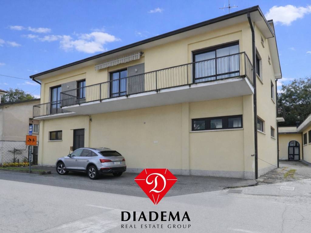 casa indipendente in vendita a Besnate