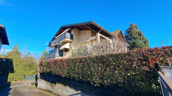appartamento in vendita a Besnate