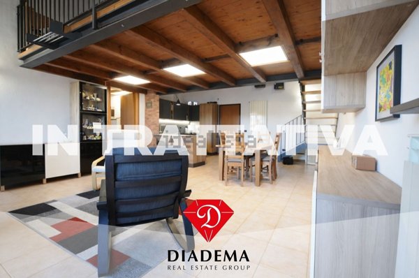 appartamento in vendita a Besnate in zona Centenate