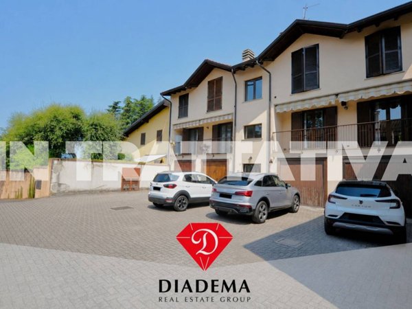 appartamento in vendita a Besnate in zona Centenate