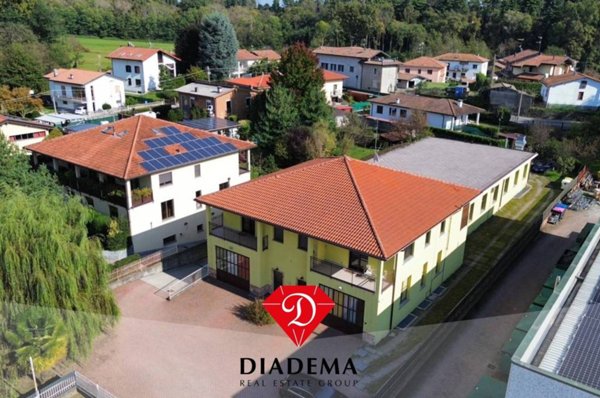 appartamento in vendita a Besnate in zona Centenate