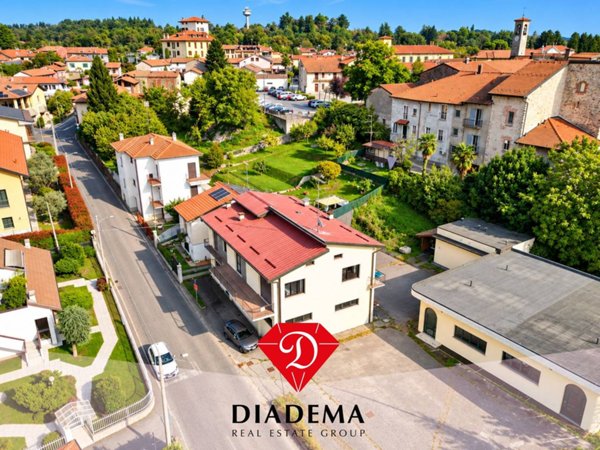 casa indipendente in vendita a Besnate