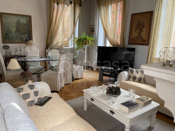 casa indipendente in vendita a Besozzo