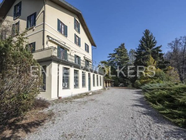 casa indipendente in vendita a Besozzo