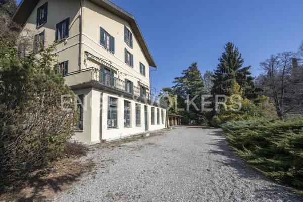 casa indipendente in vendita a Besozzo
