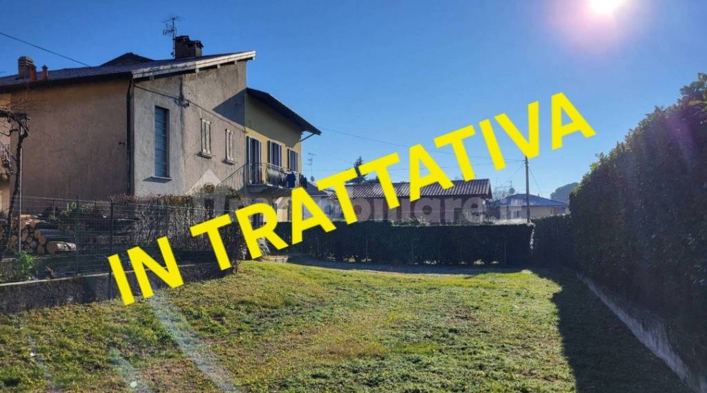 casa indipendente in vendita a Besozzo