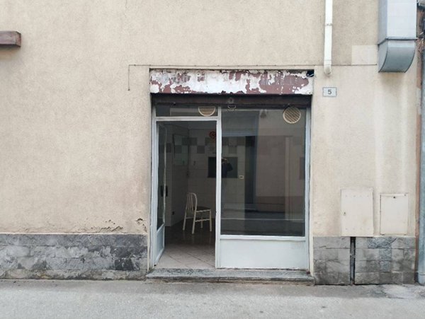 negozio in vendita a Besozzo
