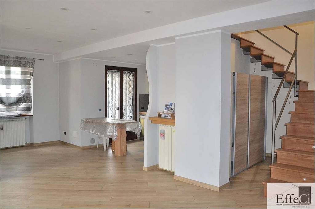 appartamento in vendita a Besozzo