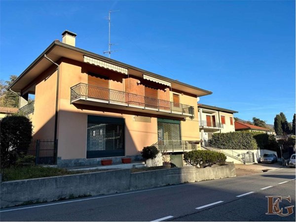 negozio in vendita a Besozzo