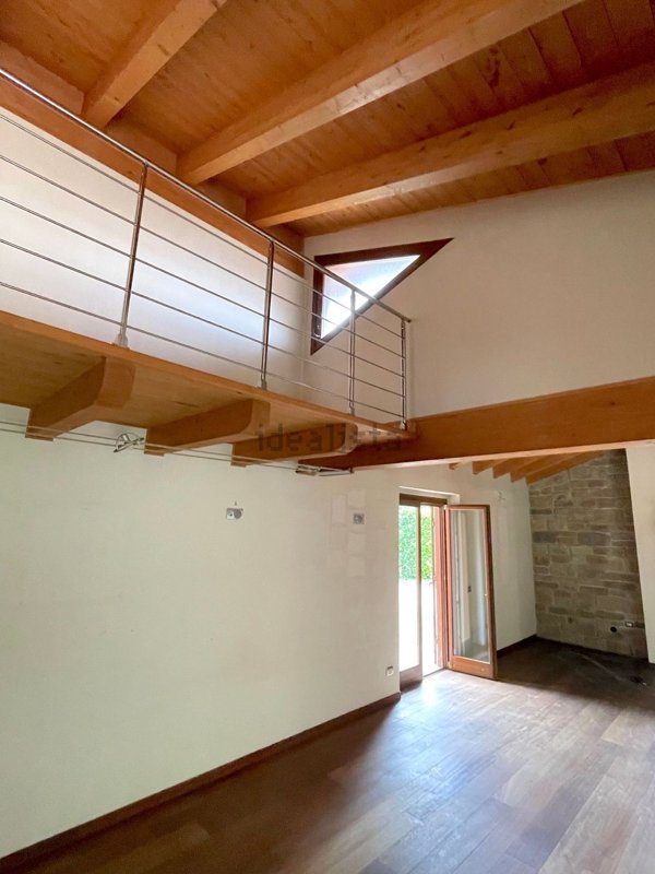 casa indipendente in vendita a Besozzo