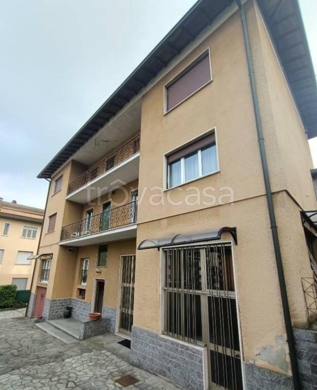 appartamento in vendita a Besozzo