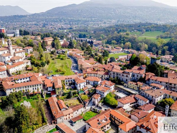 casa indipendente in vendita a Besozzo
