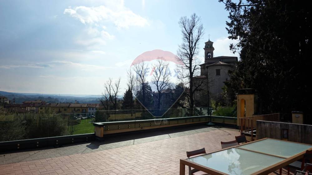 casa indipendente in vendita a Besozzo