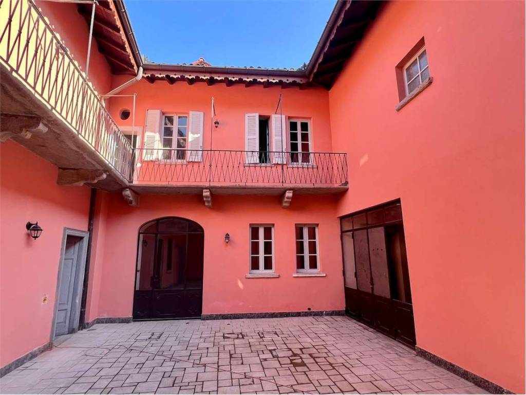 appartamento in vendita a Besozzo