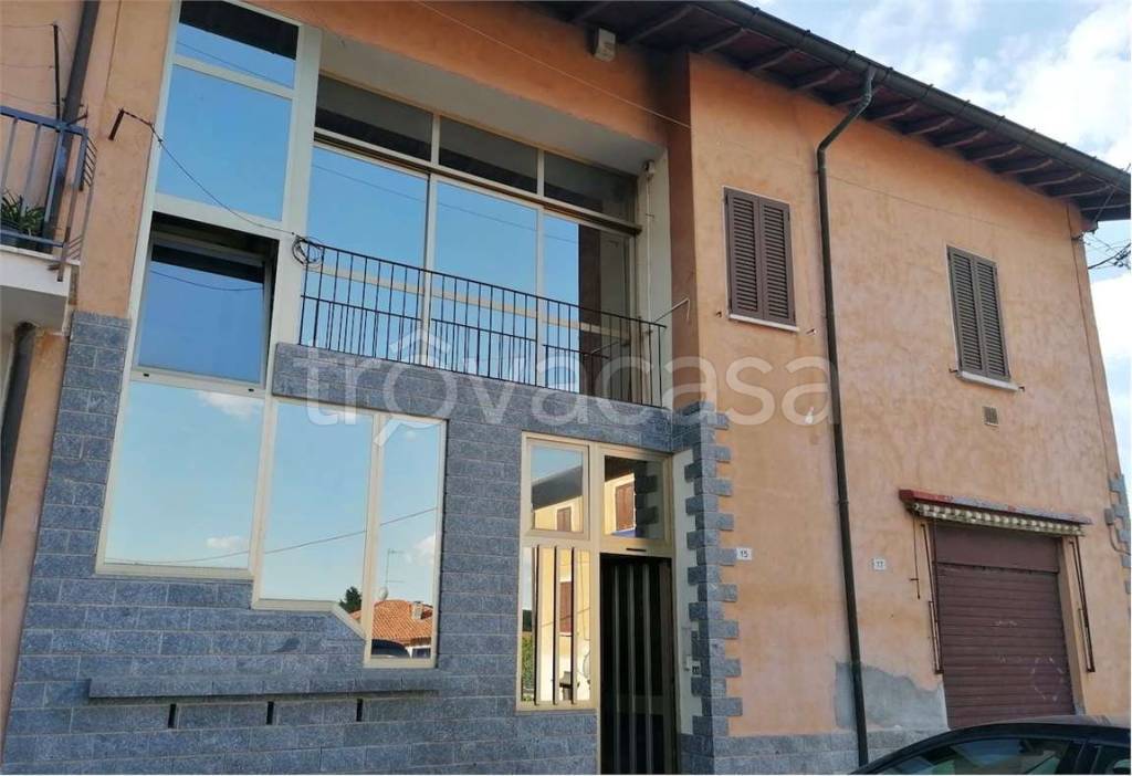 casa indipendente in vendita a Besozzo