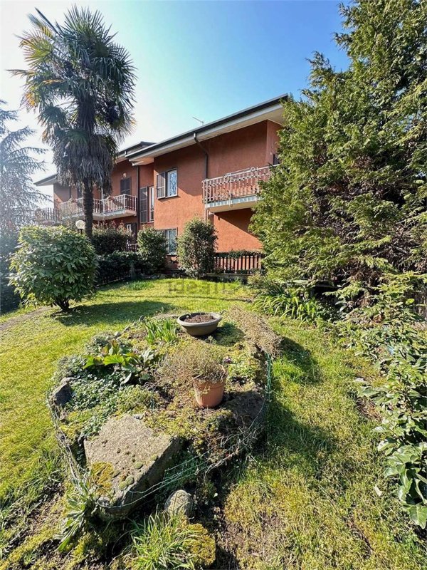appartamento in vendita a Besozzo
