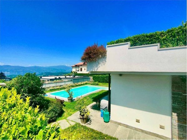 appartamento in vendita a Besozzo in zona Cardana