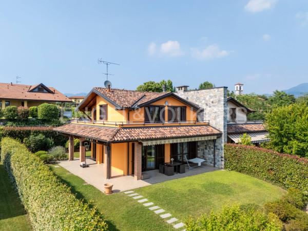 casa indipendente in vendita a Besozzo