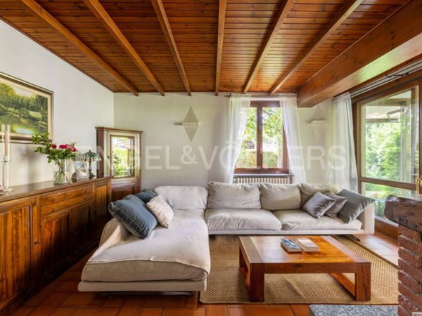 casa indipendente in vendita a Besozzo