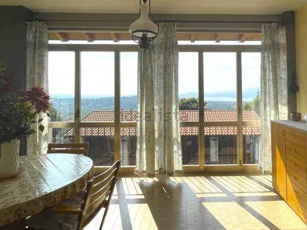 casa indipendente in vendita a Besozzo