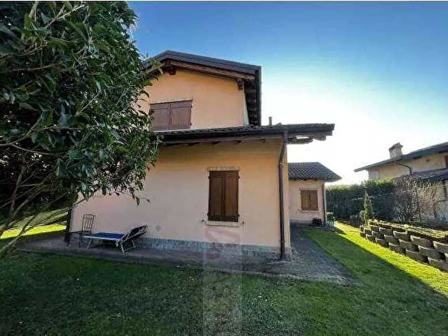 casa indipendente in vendita a Besozzo