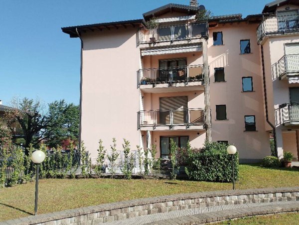 appartamento in vendita a Besozzo