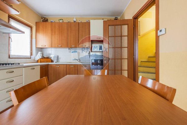 casa indipendente in vendita a Besozzo