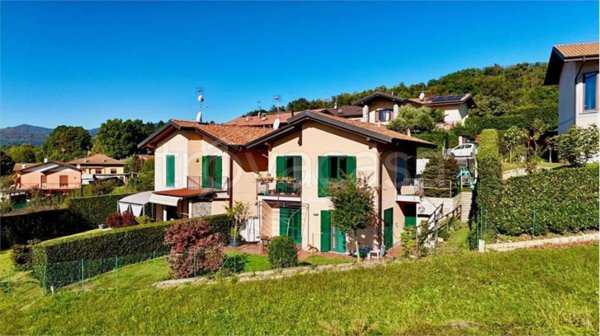 casa indipendente in vendita a Besozzo