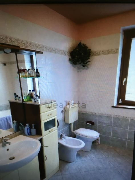 casa indipendente in vendita a Besozzo