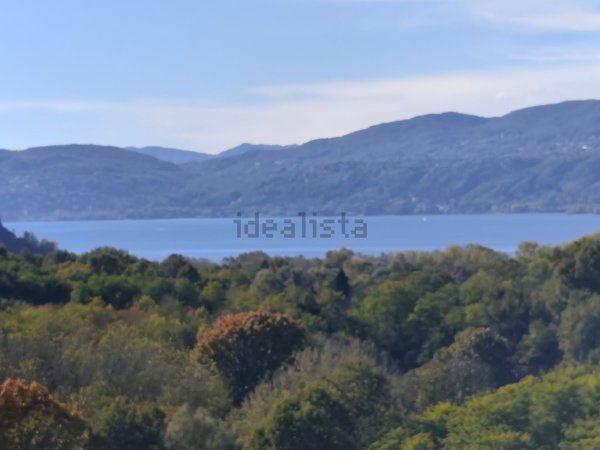 casa indipendente in vendita a Besozzo