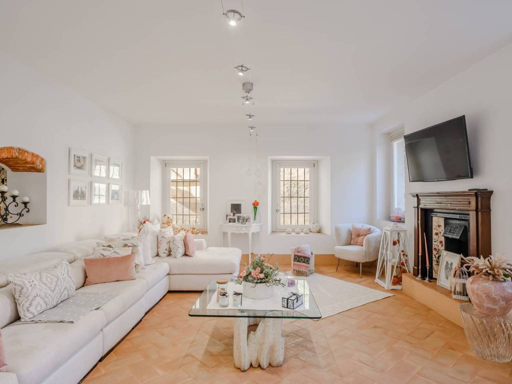 appartamento in vendita a Besozzo