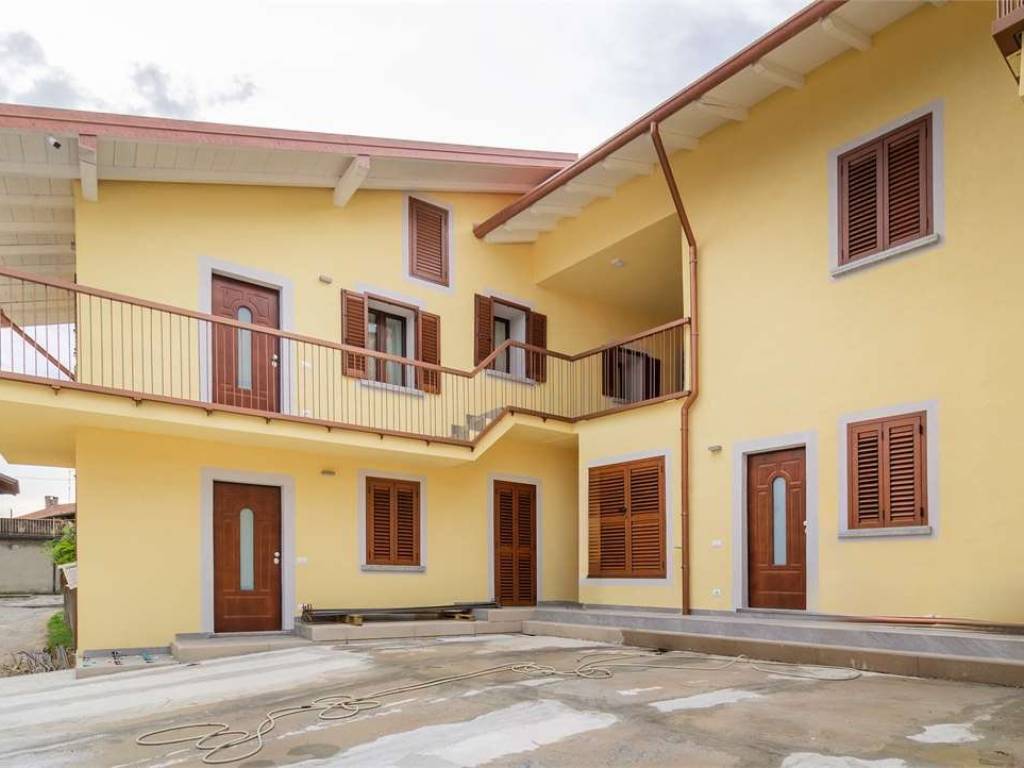 appartamento in vendita a Besozzo